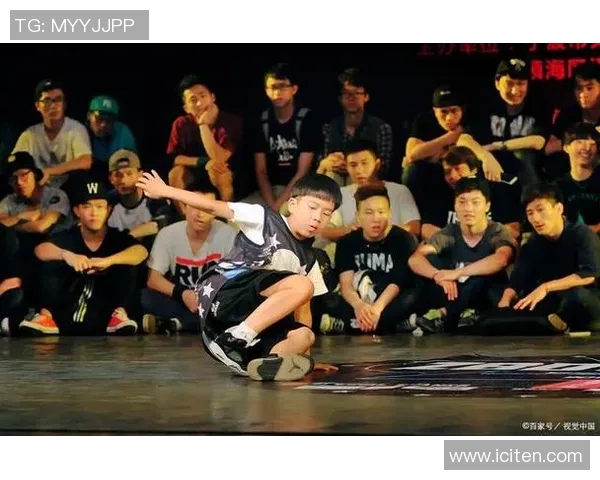 重庆街舞队的边路渗透技巧解析与舞蹈文化的深度融合探讨